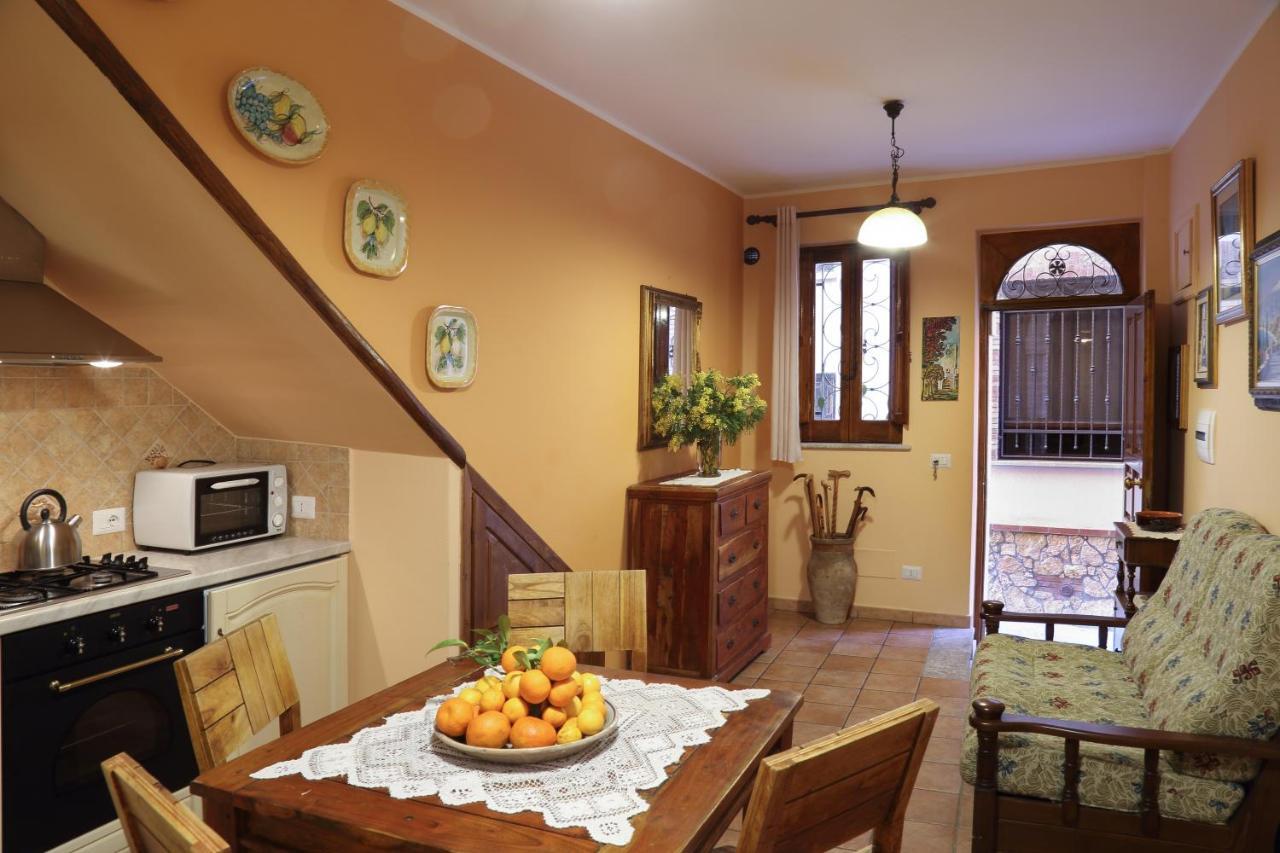 Casa Antico Borgo Cuseni Apartment Таормина Екстериор снимка